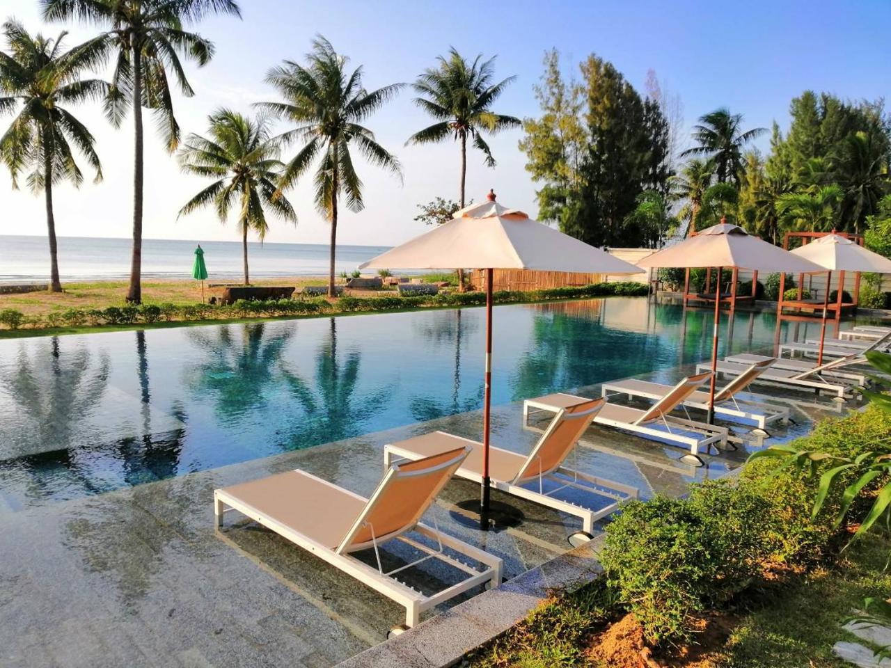 Tungtong Beach Villas Thap Sakae Eksteriør billede