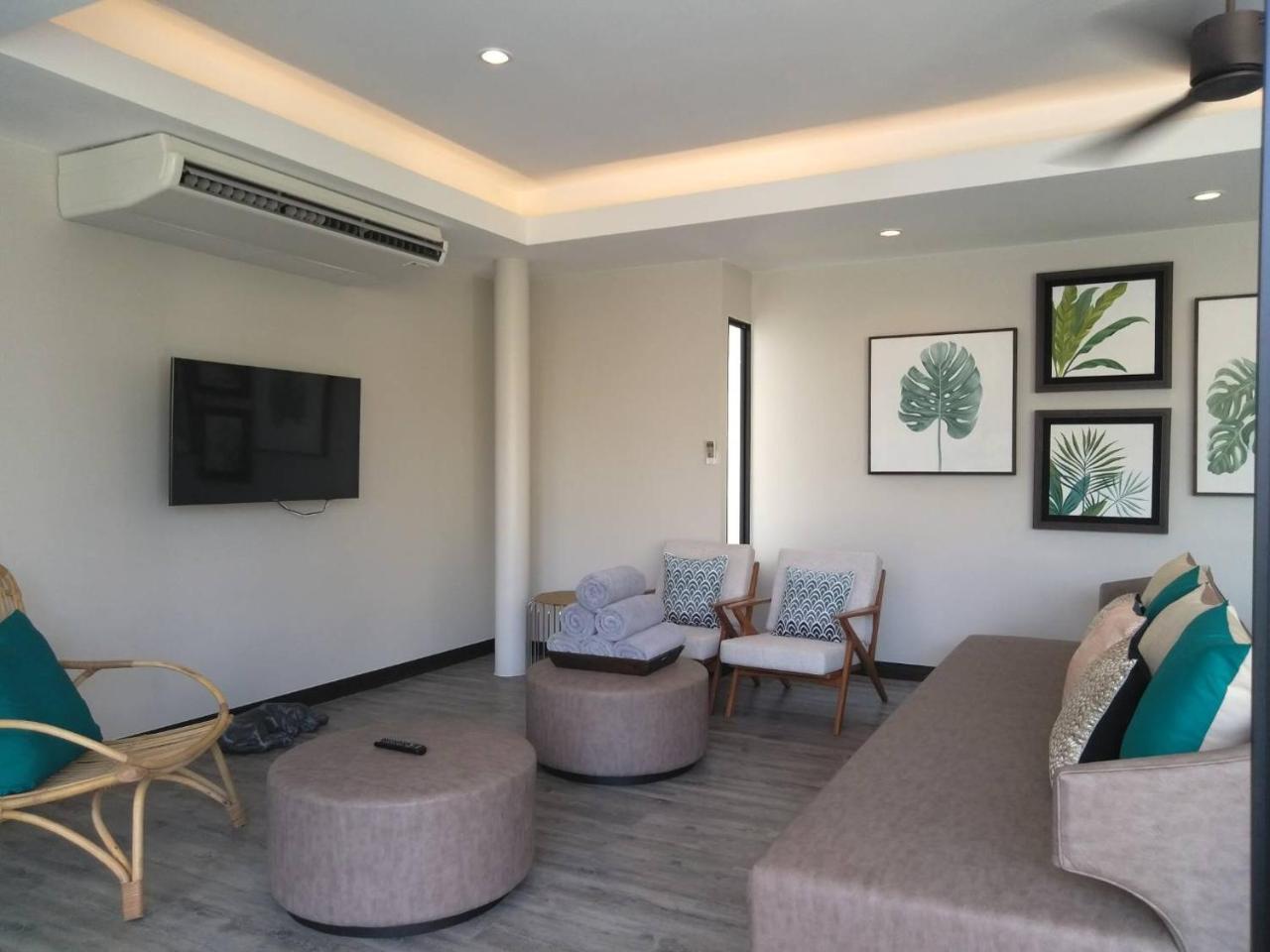 Tungtong Beach Villas Thap Sakae Eksteriør billede