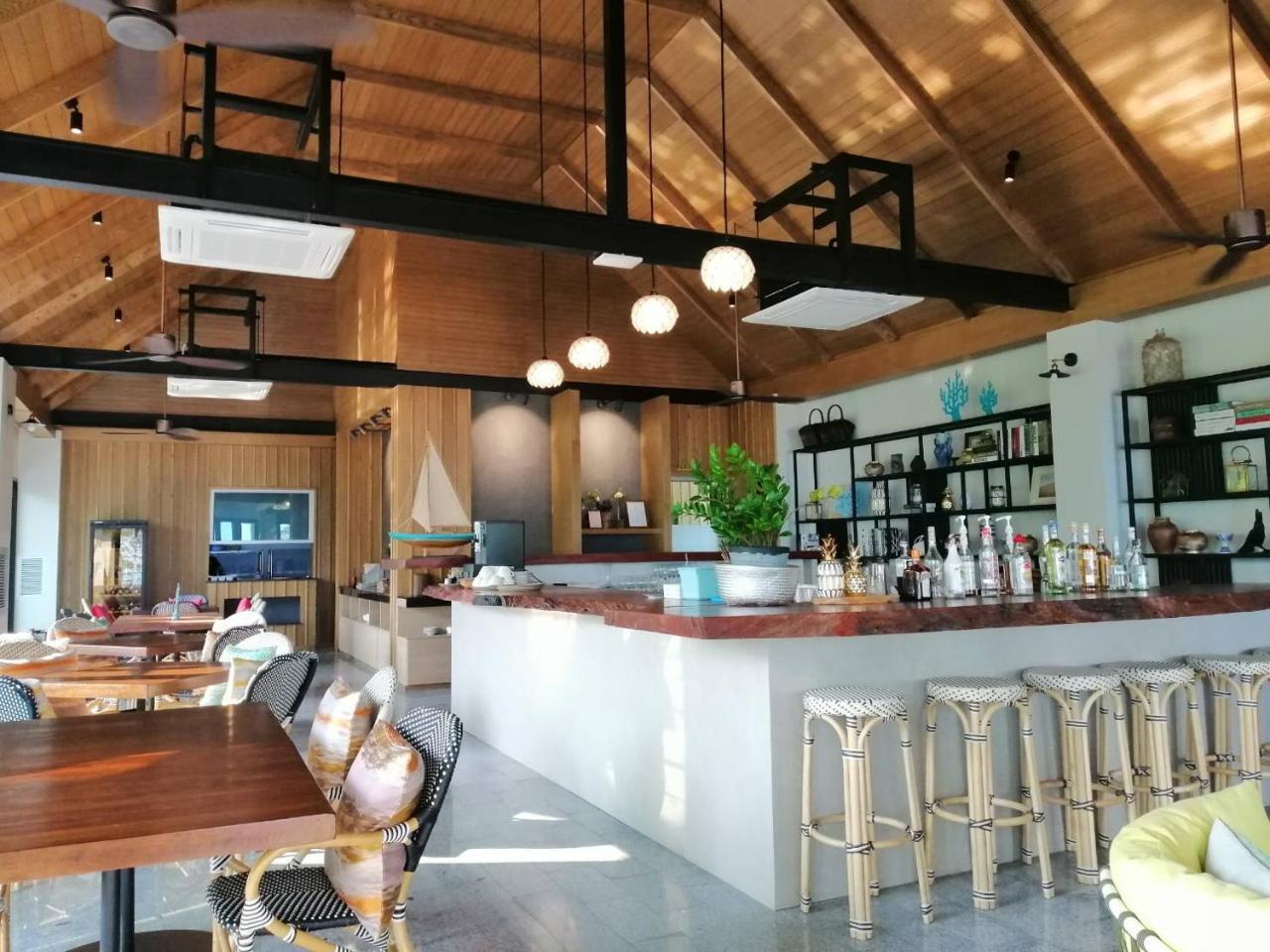 Tungtong Beach Villas Thap Sakae Eksteriør billede