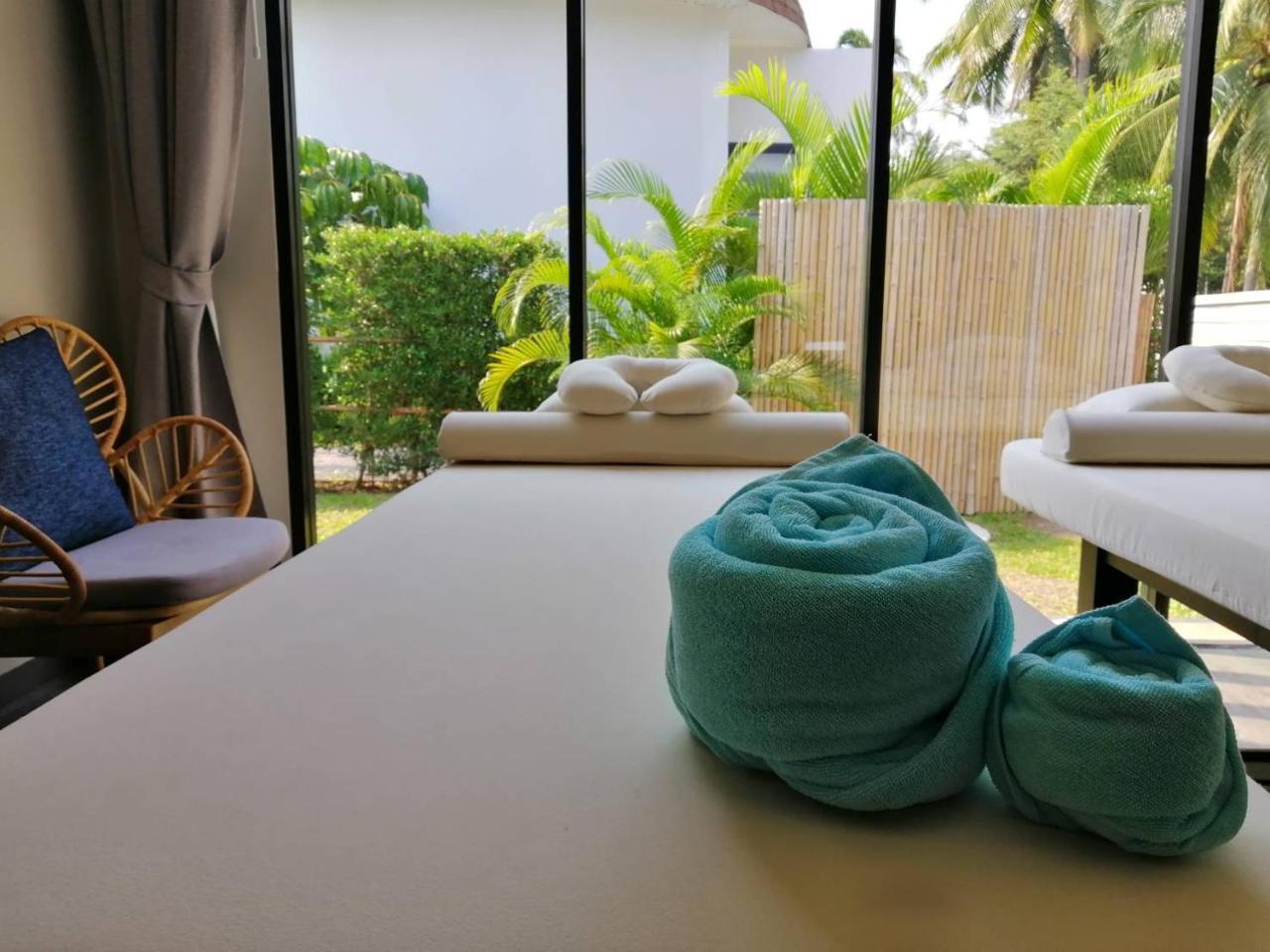 Tungtong Beach Villas Thap Sakae Eksteriør billede