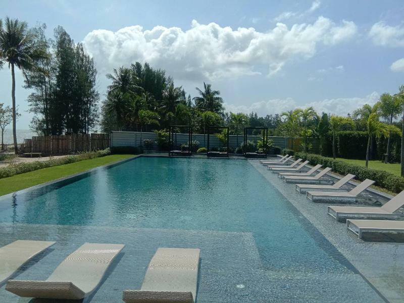 Tungtong Beach Villas Thap Sakae Eksteriør billede