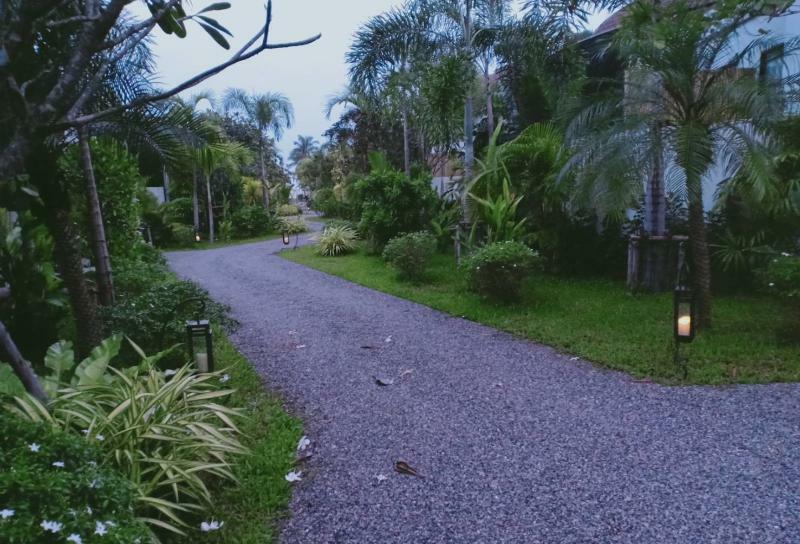 Tungtong Beach Villas Thap Sakae Eksteriør billede