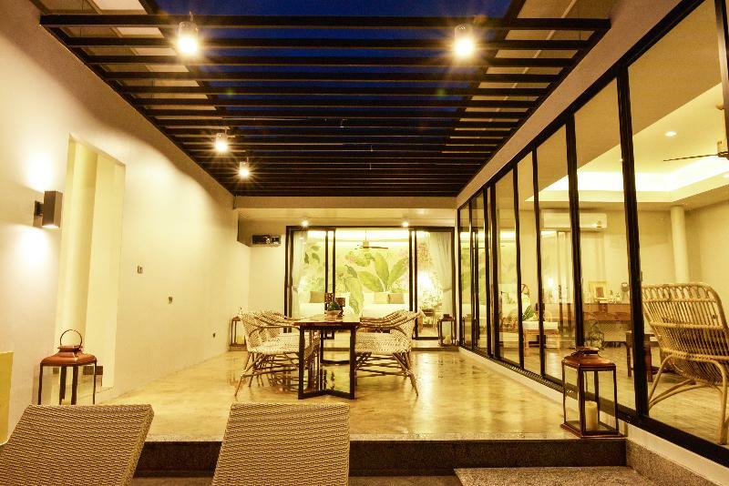 Tungtong Beach Villas Thap Sakae Eksteriør billede